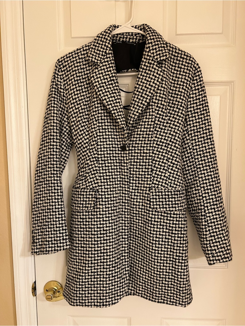 Zara Black & White Houndstooth Pea Coat